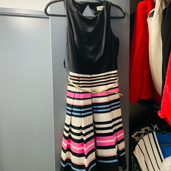 Dresses & Skirts - Dress